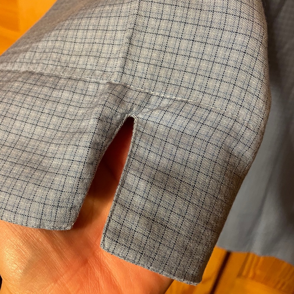Button down blouse - Picture 7 of 8